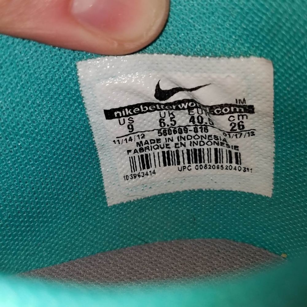Nike sneakers - Picture 2 of 4